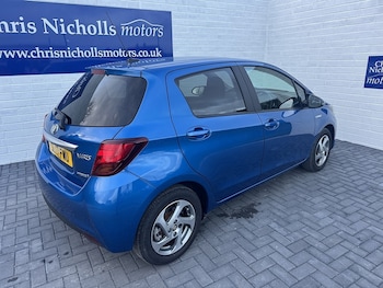 Used Toyota Yaris 2017 for sale - 76477923: Photo