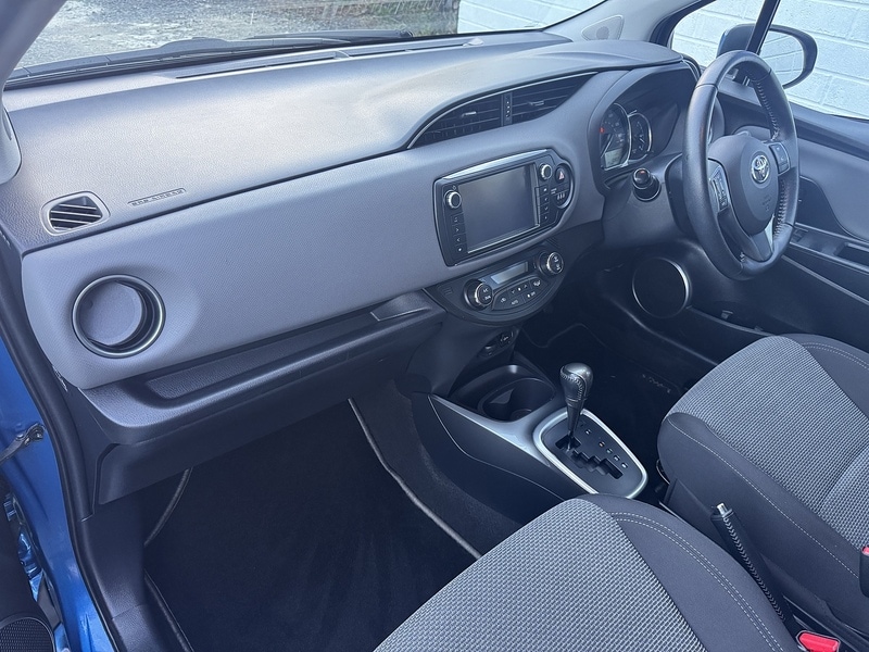 Used Toyota Yaris 2017 for sale - 76477923: Photo 4