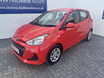 Used Hyundai i10 2018 for sale - 76477965: Photo