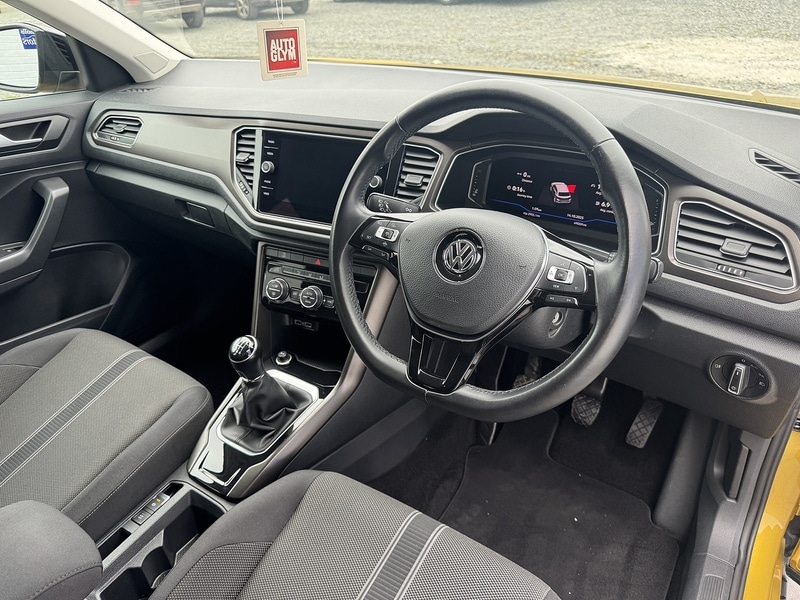 Used Volkswagen T-Roc 2018 for sale - 76477872: Photo 5