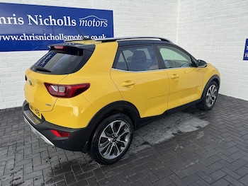 Used Kia Stonic 2018 for sale - 76477854: Photo