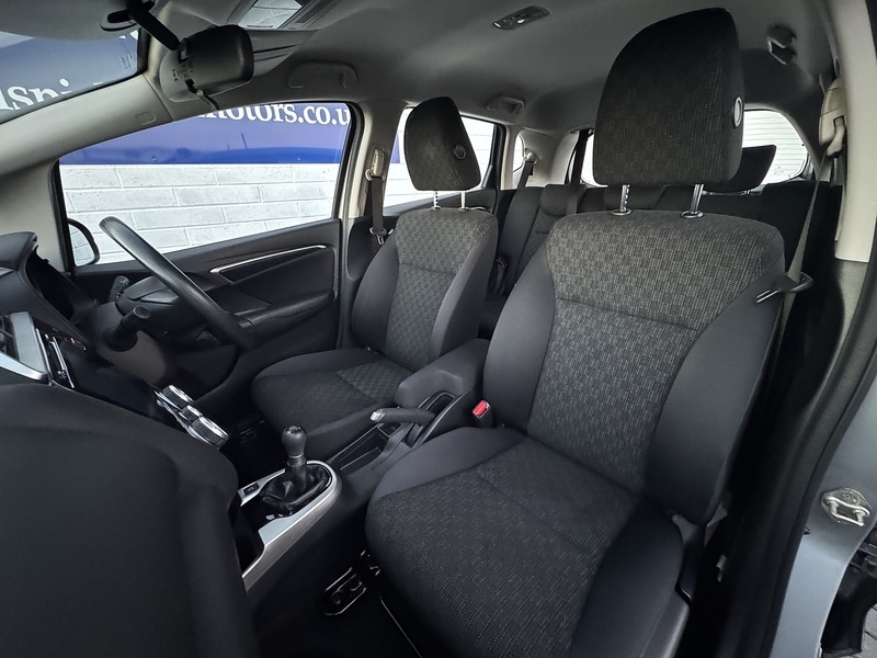 Used Honda Jazz 2017 for sale - 76896586: Photo 4