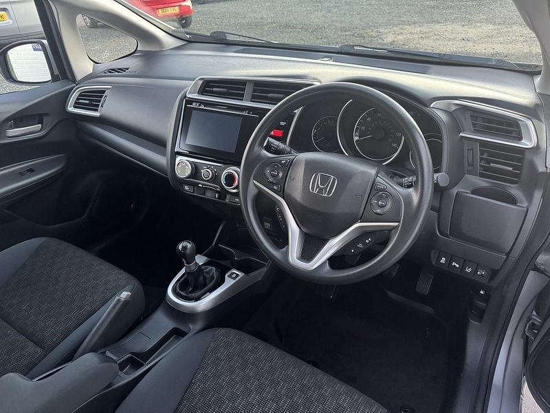 Used Honda Jazz 2017 for sale - 76896586: Photo 6