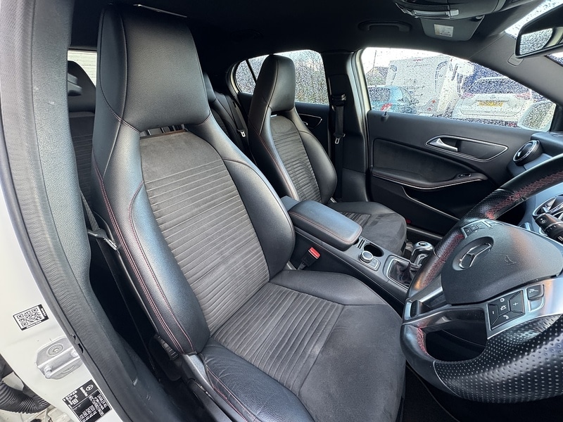 Used Mercedes-Benz GLA 2015 for sale - 76626878: Photo 3