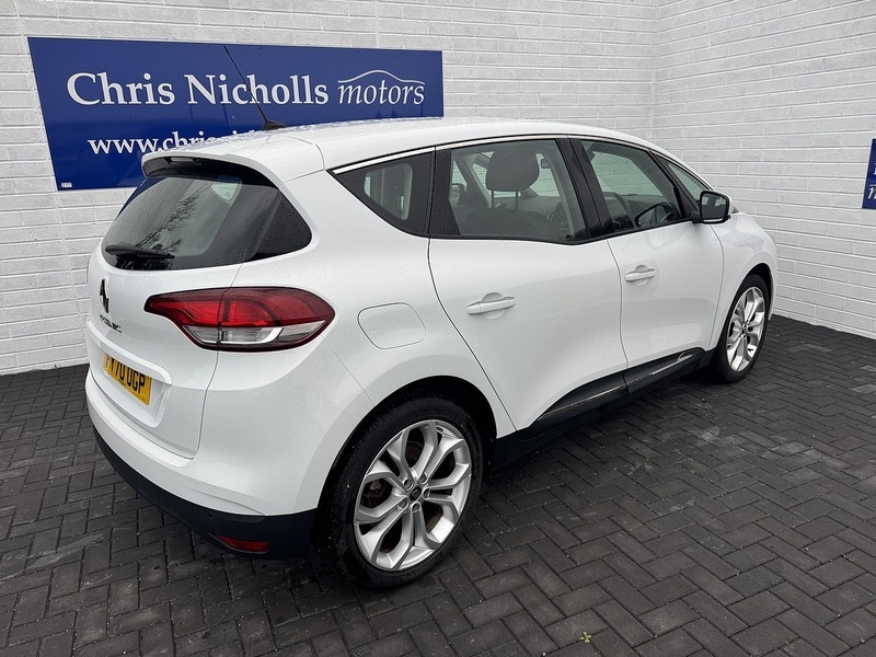 Used Renault Scenic 2020 for sale - 76542868: Photo 2