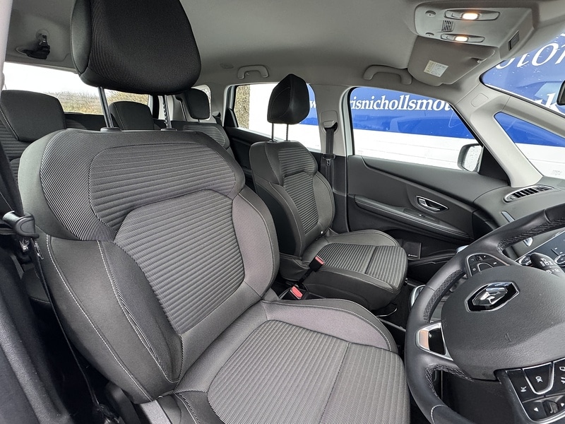 Used Renault Scenic 2020 for sale - 76542868: Photo 3