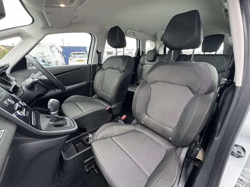 Used Renault Scenic 2020 for sale - 76542868: Photo 5