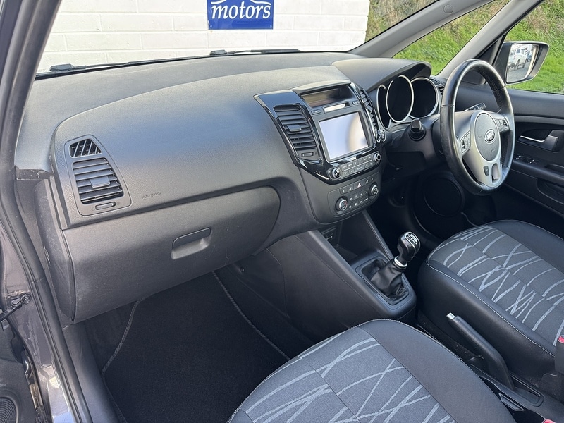 Used Kia Venga 2017 for sale - 76792990: Photo 5