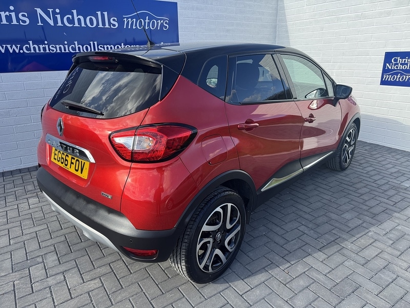 Used Renault Captur 2017 for sale - 76477839: Photo 2