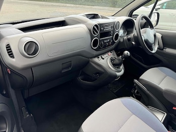 Used Peugeot Partner 2016 for sale - 76477888: Photo