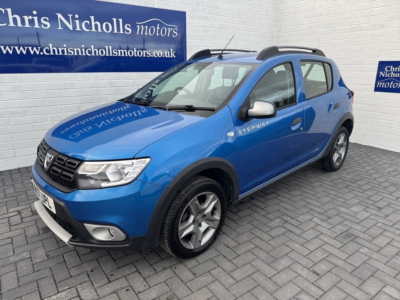 Used Dacia Sandero Stepway 2017 for sale - 76698985: Photo 1