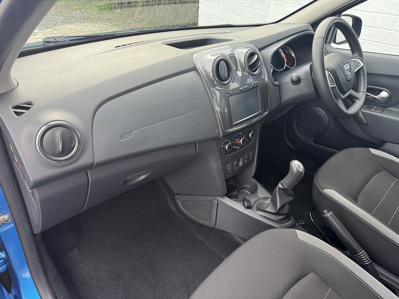 Used Dacia Sandero Stepway 2017 for sale - 76698985: Photo 6