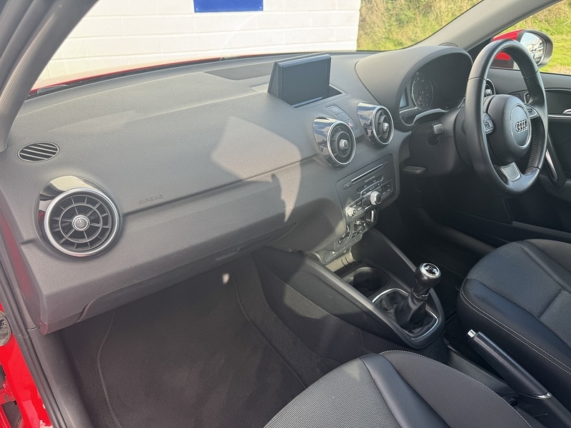 Used Audi A1 2015 for sale - 76477989: Photo 6