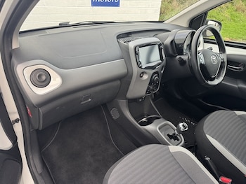 Used Toyota AYGO 2020 for sale - 76698976: Photo