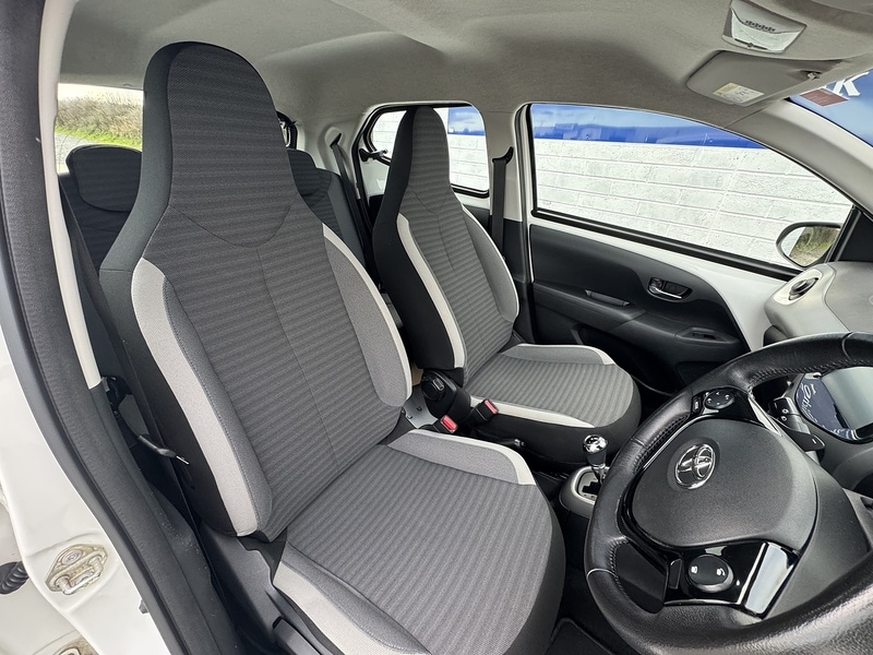 Used Toyota AYGO 2020 for sale - 76698976: Photo 6