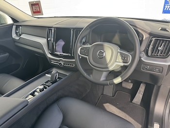 Used Volvo XC60 2020 for sale - 76792995: Photo