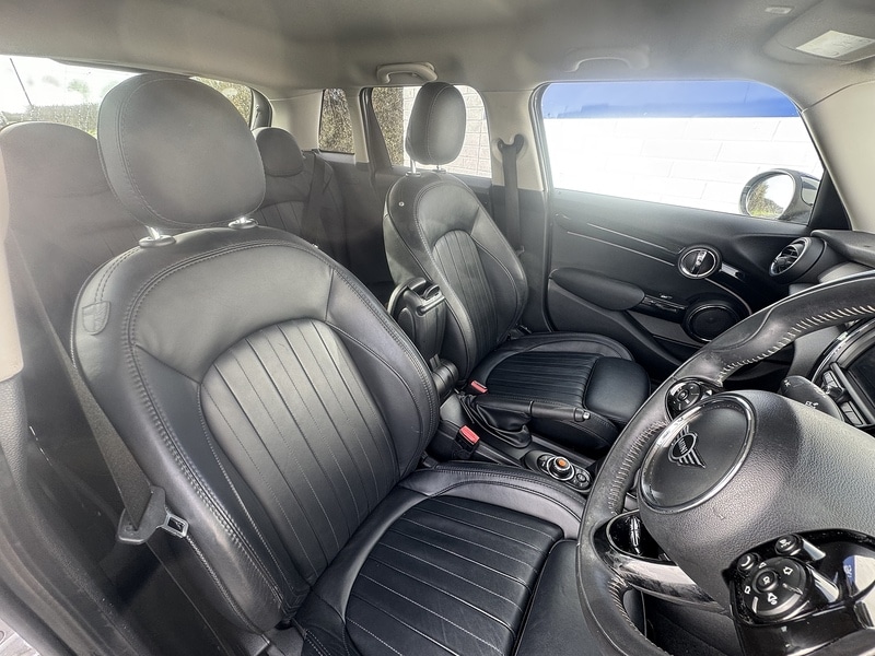 Used MINI Hatch 2019 for sale - 76477844: Photo 6