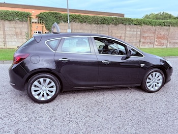 Used Vauxhall Astra 2012 for sale - 75497342: Photo