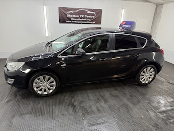 Used Vauxhall Astra 2011 for sale - 79372396: Photo