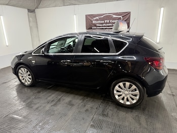Used Vauxhall Astra 2011 for sale - 79372396: Photo