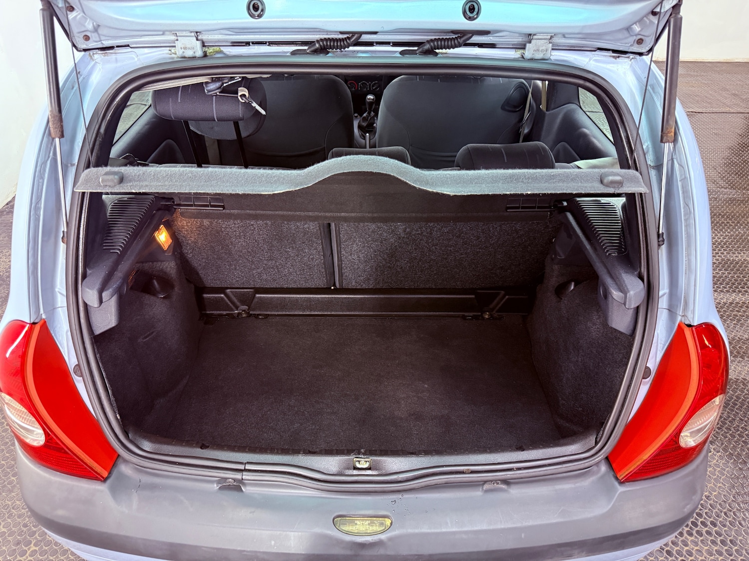 Used Renault Clio 2004 for sale - 77528279: Photo 15