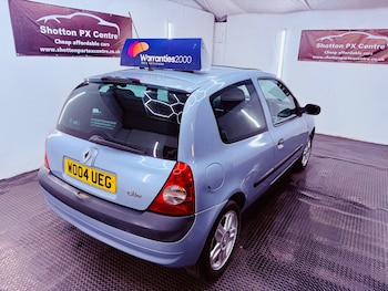 Used Renault Clio 2004 for sale - 77528279: Photo