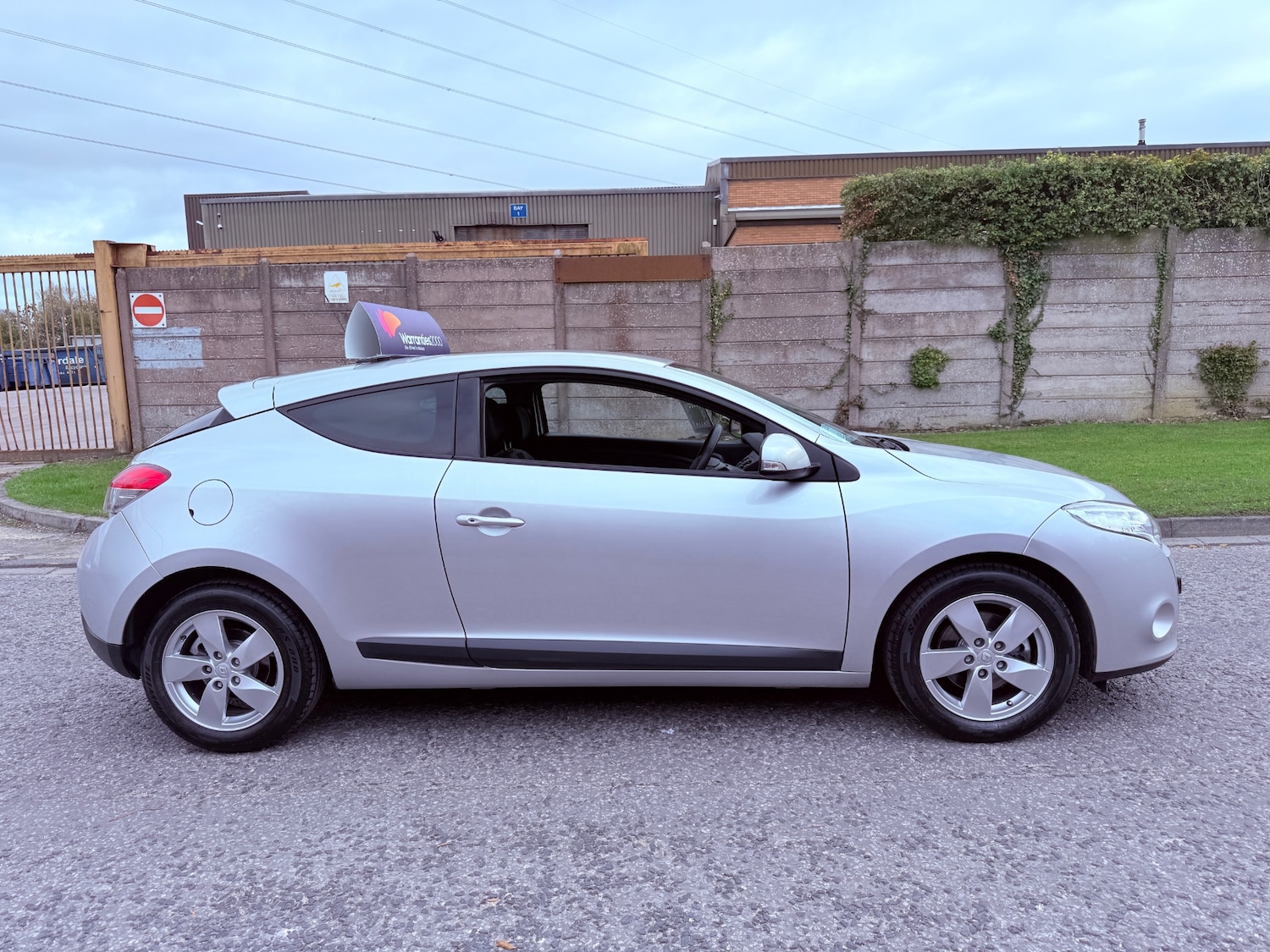 Used Renault Megane 2012 for sale - 76225164: Photo 2