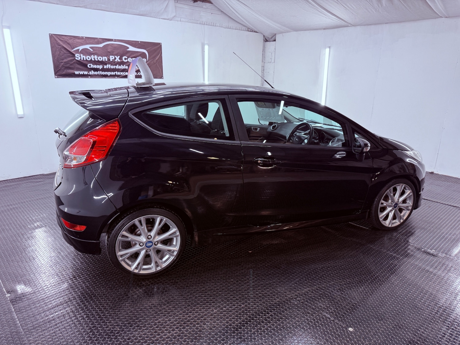 Used Ford Fiesta 2013 for sale - 76736301: Photo 10