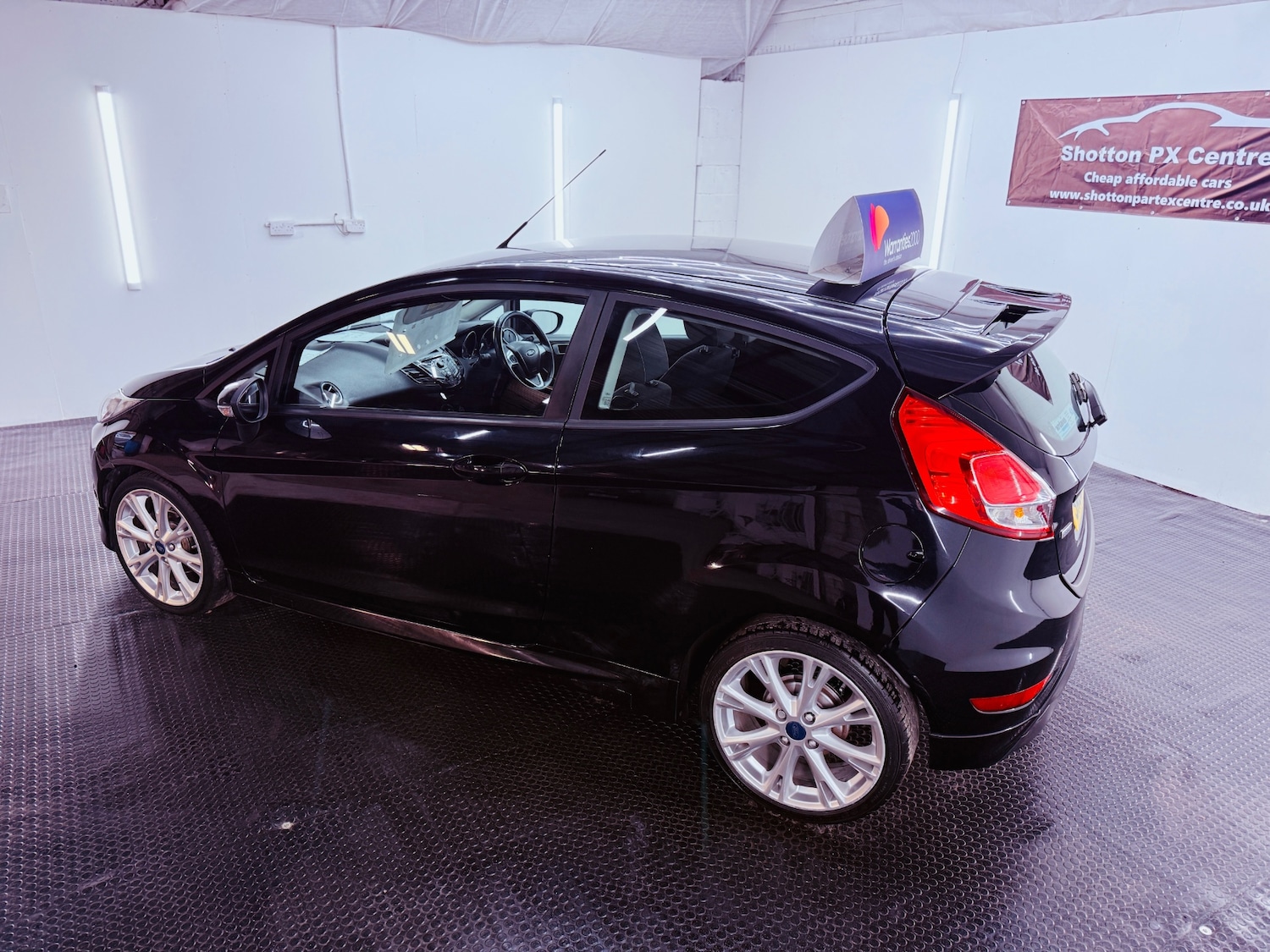 Used Ford Fiesta 2013 for sale - 76736301: Photo 3