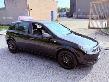 Used Vauxhall Astra 2010 for sale - 75341863: Photo