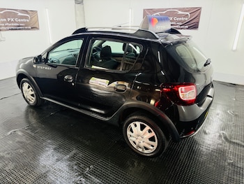 Used Dacia Sandero Stepway 2016 for sale - 79347293: Photo