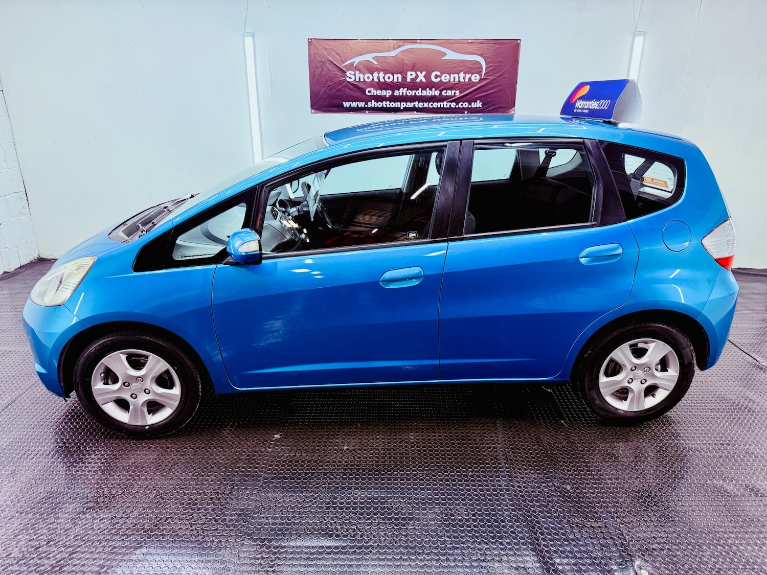 Used Honda Jazz 2010 for sale - 77438584: Photo 2