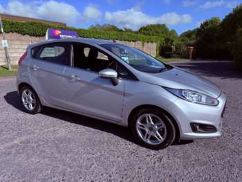 2013 (63) - 1.25 82 Zetec 5dr