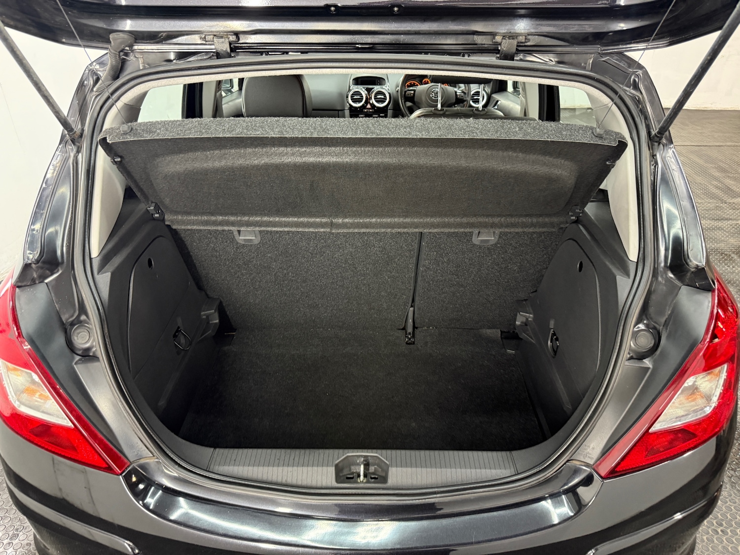 Used Vauxhall Corsa 2008 for sale - 77931747: Photo 17