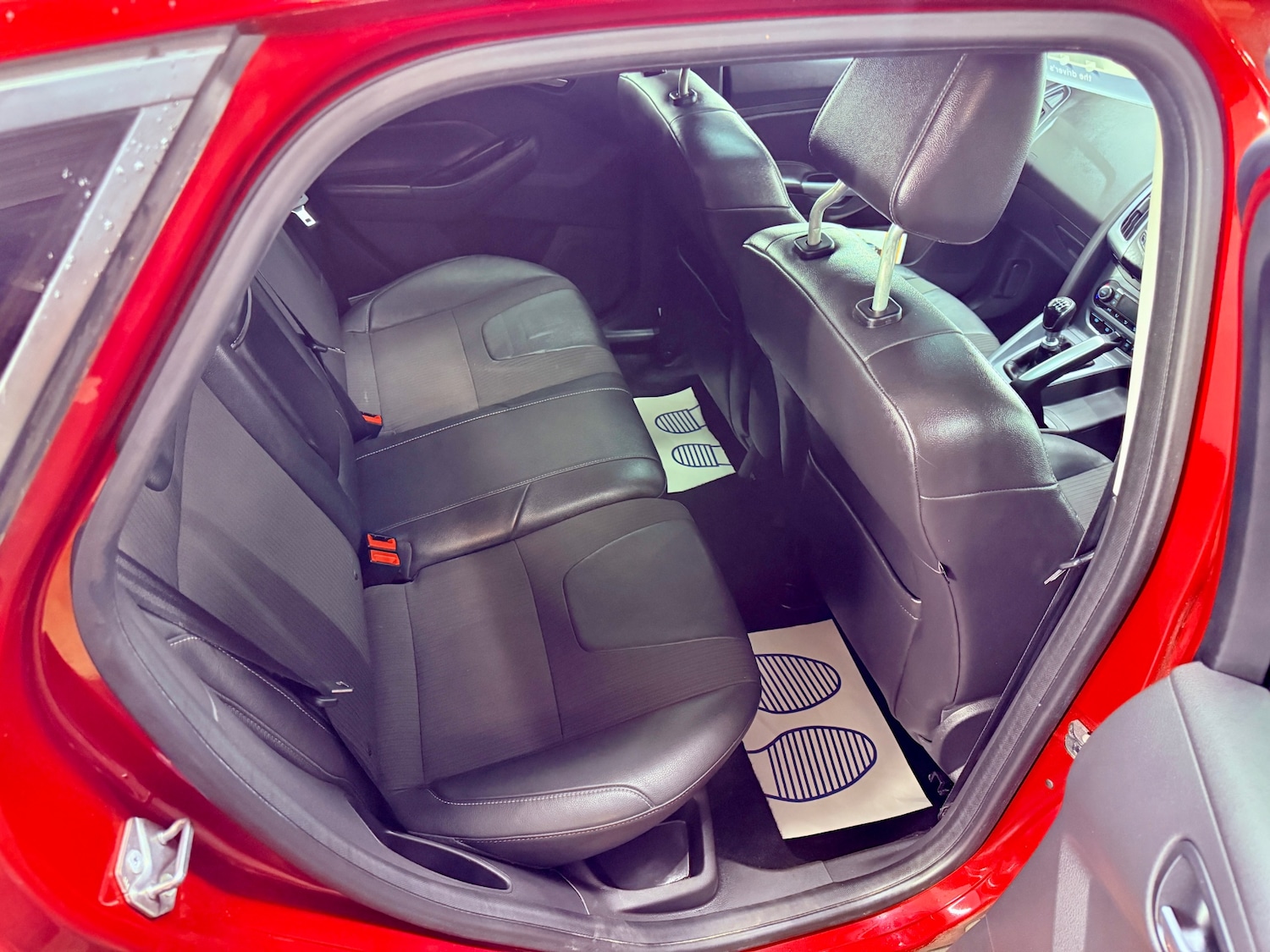 Used Ford Focus 2011 for sale - 76945863: Photo 16