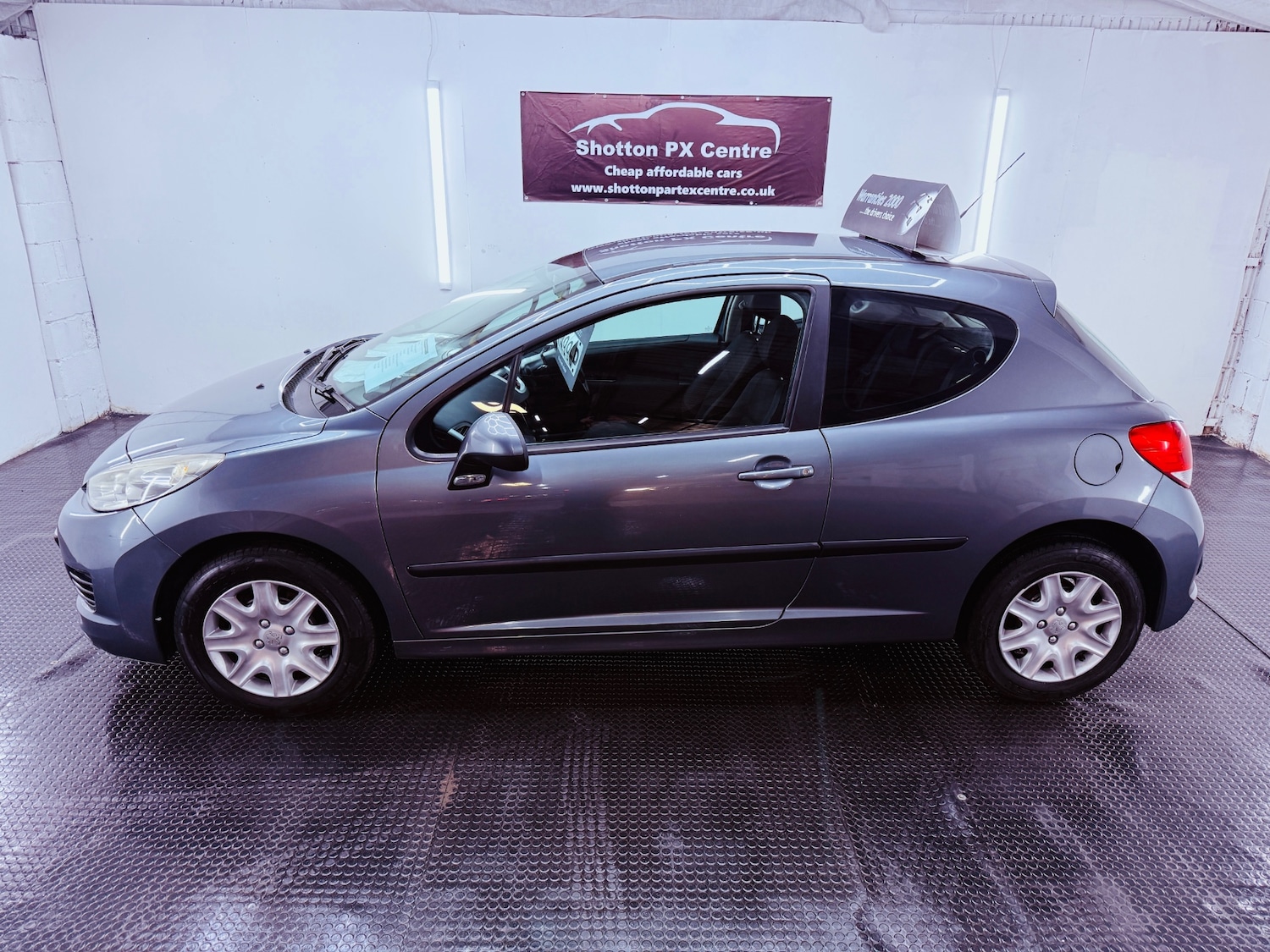 Used Peugeot 207 2010 for sale - 77536243: Photo 2