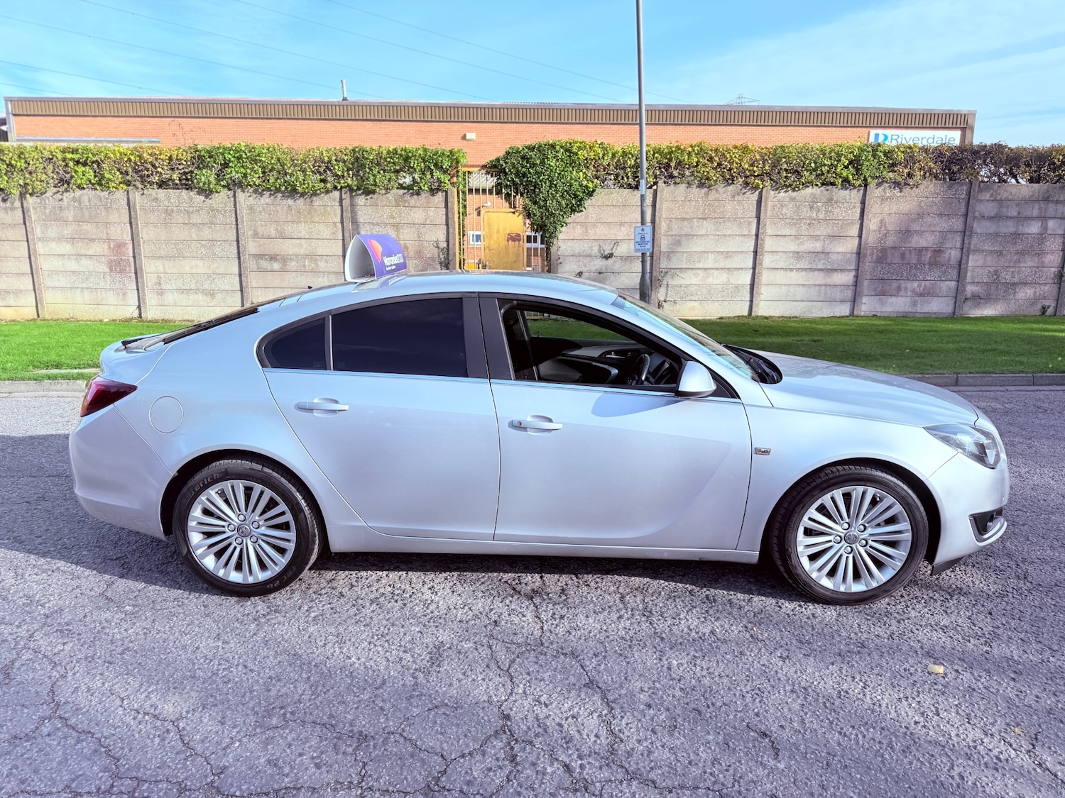 Used Vauxhall Insignia 2015 for sale - 76401962: Photo 2