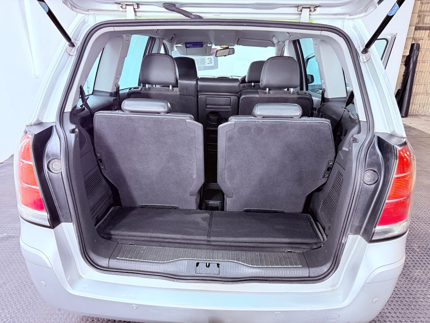 Used Vauxhall Zafira 2007 for sale - 76972118: Photo 18