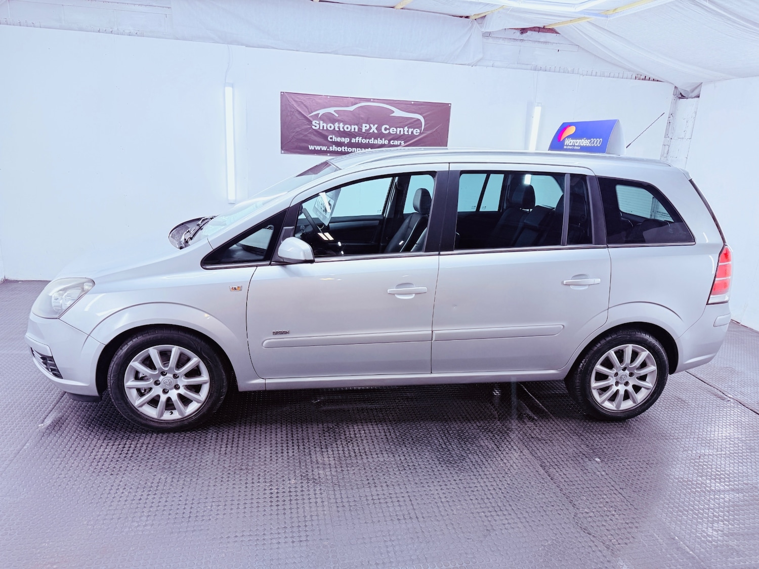 Used Vauxhall Zafira 2007 for sale - 76972118: Photo 2