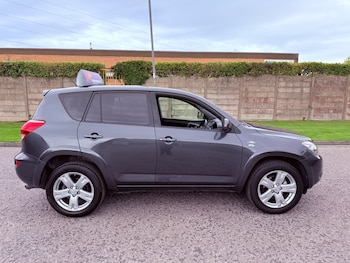 Used Toyota RAV4 2009 for sale - 76193260: Photo 2