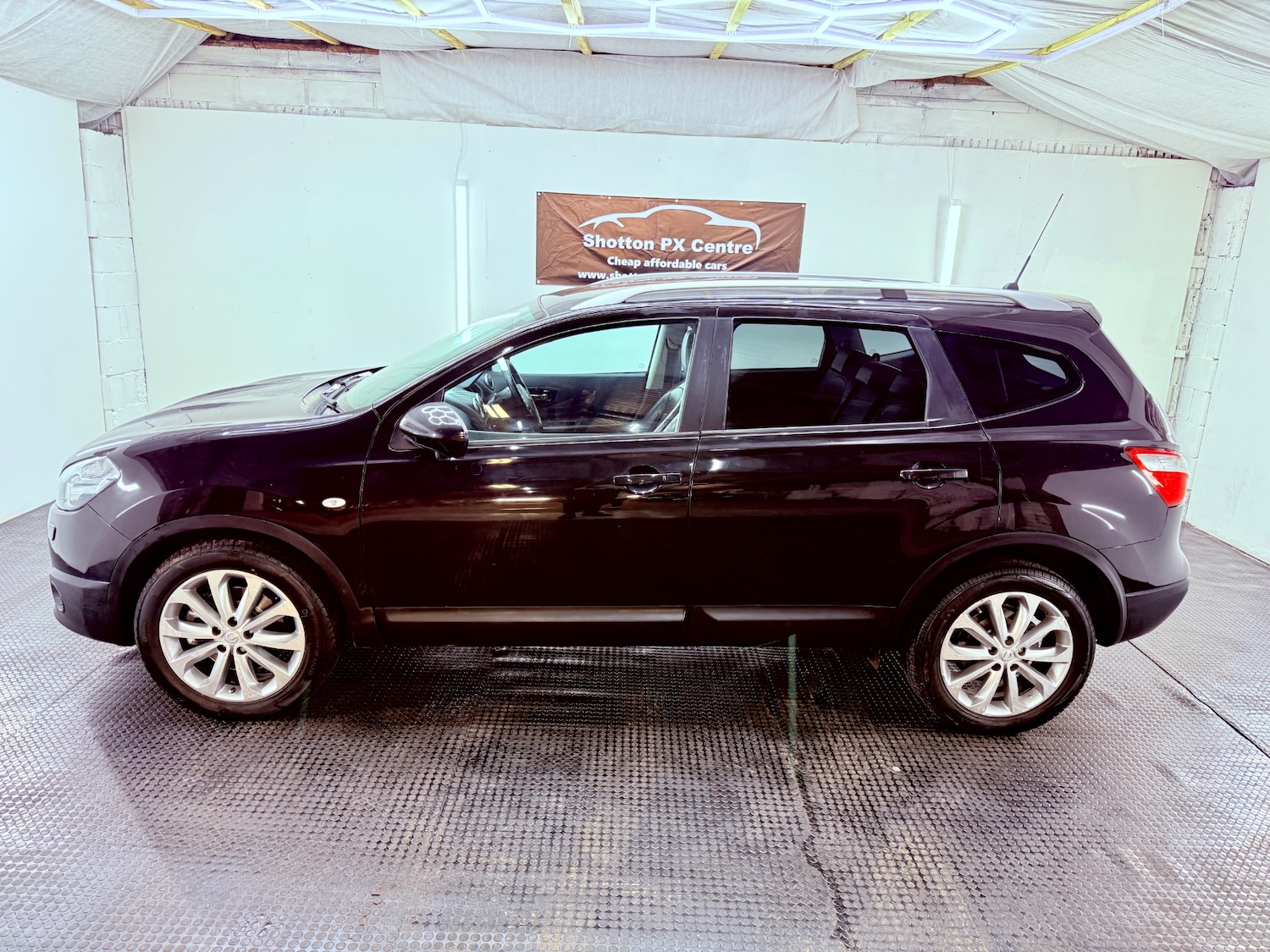 Used Nissan Qashqai+2 2013 for sale - 76854761: Photo 8