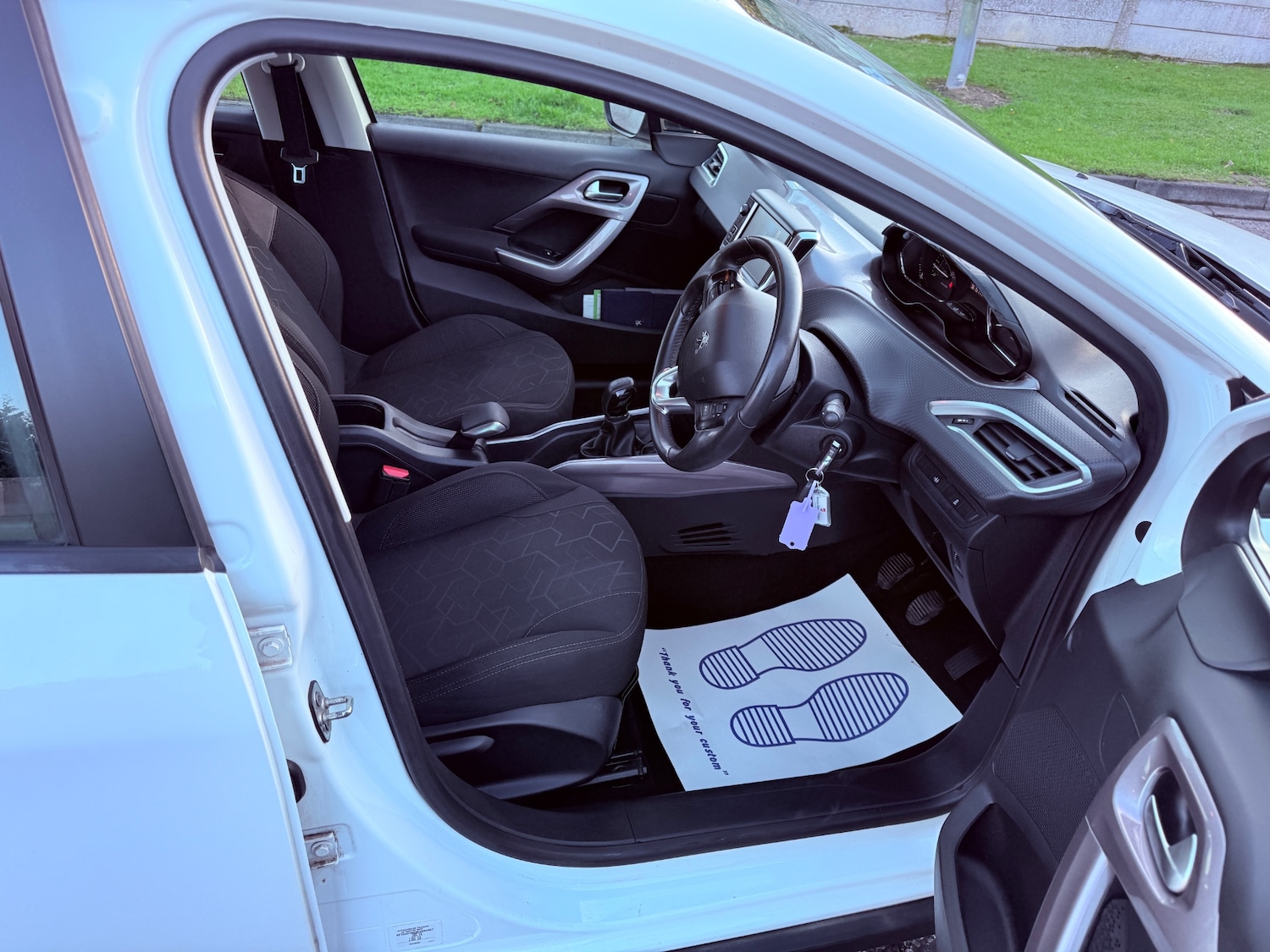 Used Peugeot 2008 2014 for sale - 76387518: Photo 16