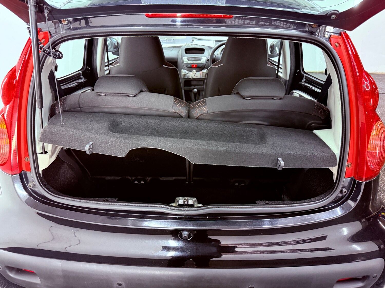 Used Peugeot 107 2009 for sale - 77641085: Photo 16