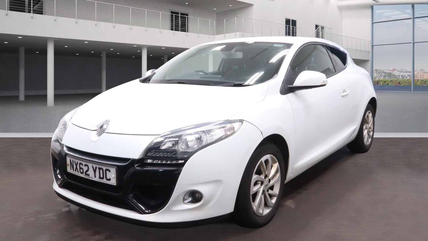 Used Renault Megane 2012 for sale - 77342259: Photo 4