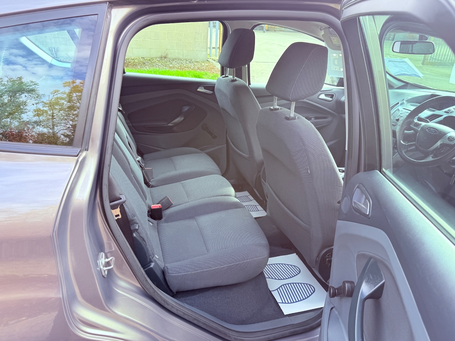 Used Ford C-Max 2012 for sale - 76107457: Photo 17