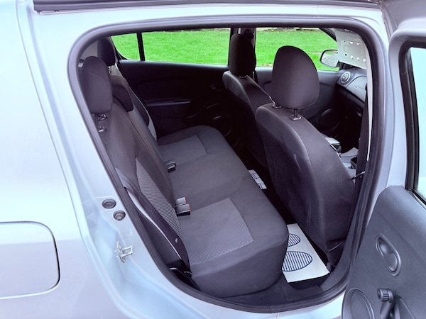 Used Dacia Sandero 2015 for sale - 76316980: Photo 16