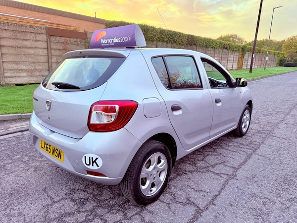 Used Dacia Sandero 2015 for sale - 76316980: Photo 4
