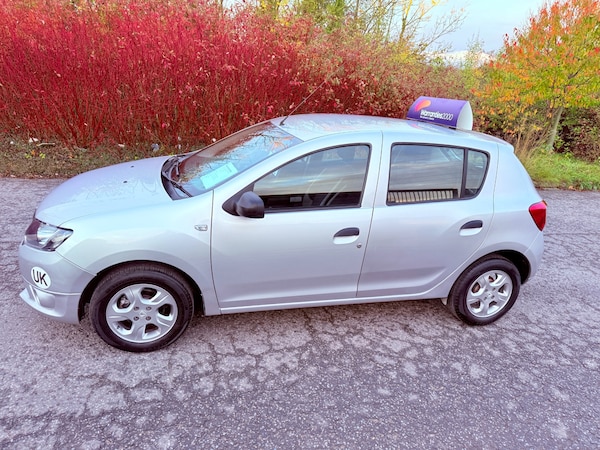 Used Dacia Sandero 2015 for sale - 76316980: Photo 8