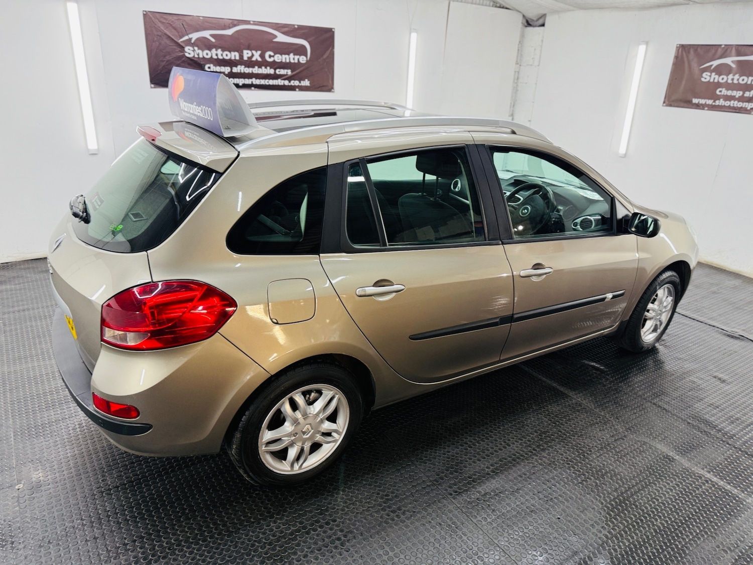 Used Renault Clio 2009 for sale - 78082002: Photo 10