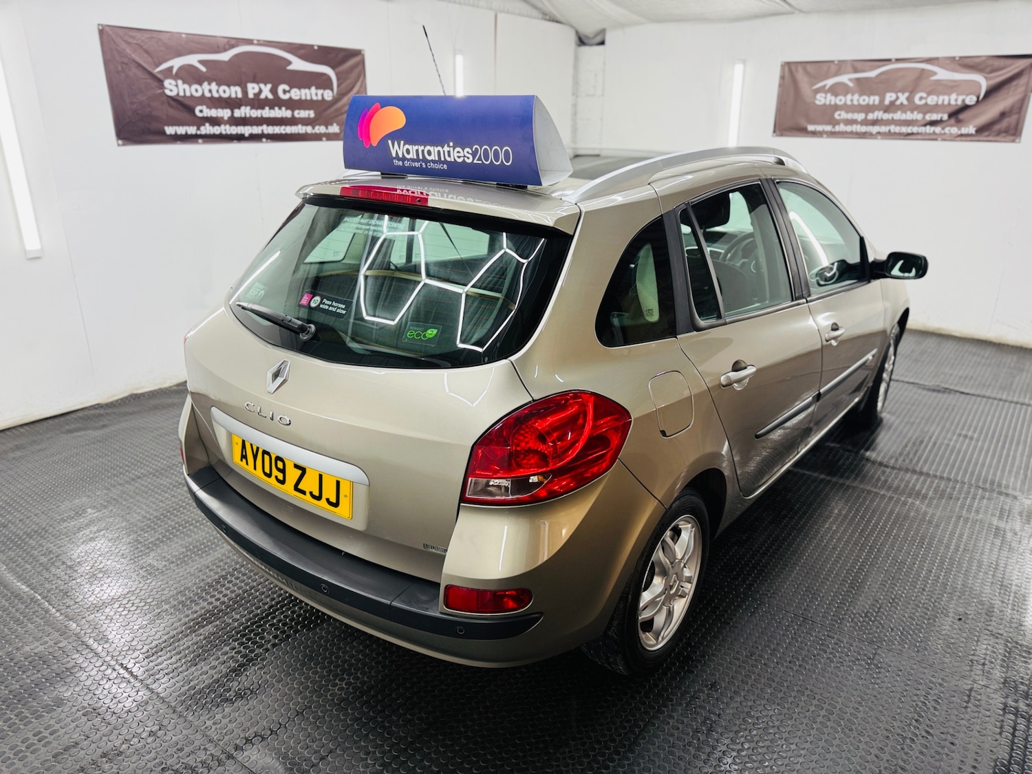 Used Renault Clio 2009 for sale - 78082002: Photo 11